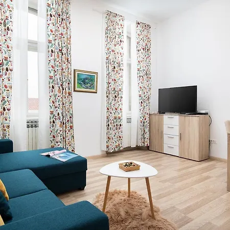 Four Modern Apartment's At Antique Villa, Castropola 8, Pula, Center Apartman *