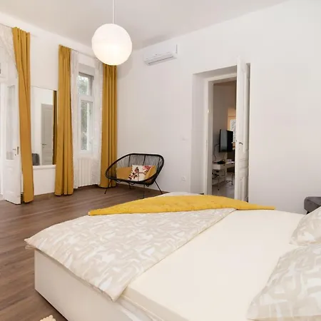 Four Modern Apartment'S At Antique Villa, Castropola 8, Pula, City Center * Pula