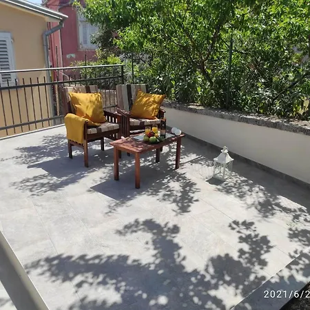 Apartment Four Modern Apartment'S At Antique Villa, Castropola 8, Pula, City Center