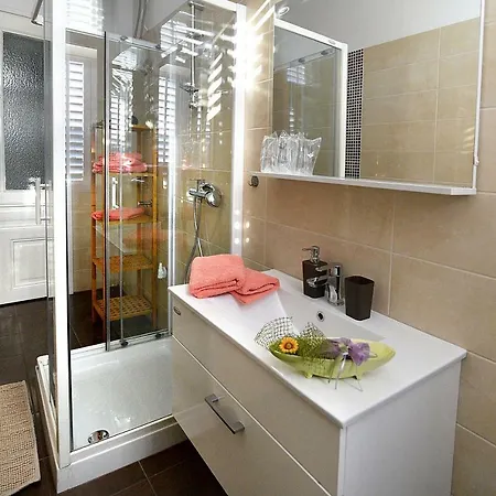 Apartman Four Modern Apartment'S At Antique Villa, Castropola 8, Pula, City Center *