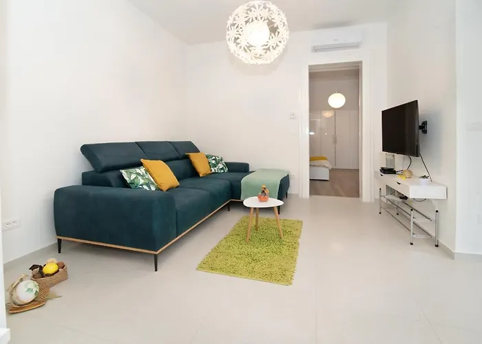 Modern Apartment'S At Antique Villa, Castropola 8, Pula, City Center - No Parking Lägenhet Pula