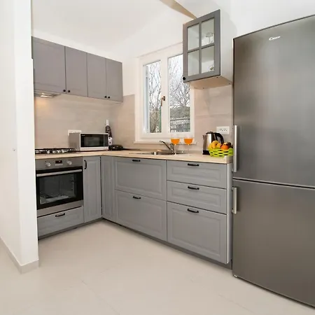 Four Modern Apartment's At Antique Villa, Castropola 8, Pula, Center *