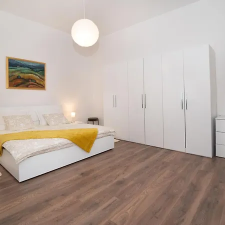 Four Modern Apartment's At Antique Villa, Castropola 8, Pula, Center * Pola